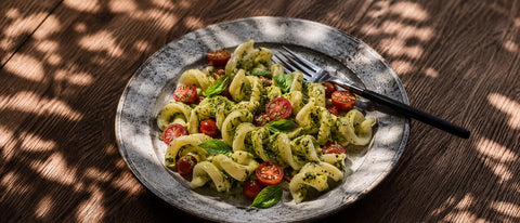 Receta Tortiglioni con ensalada de pesto y tomates cherry