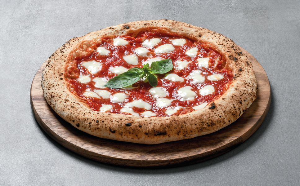 Pizza Margherita con Basilico