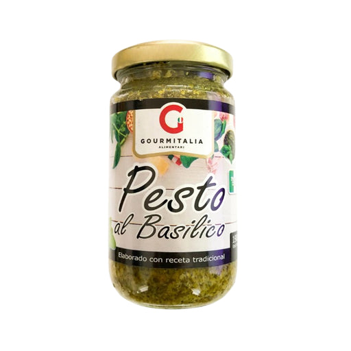 Pesto al Basilico - Pesto de albahaca Gourmitalia. Una de las salsas más típicas de la Liguria. Suele usarse para acompañar la pasta, pero también se puede usar en otros platos como pizzas, carnes y ensaladas.